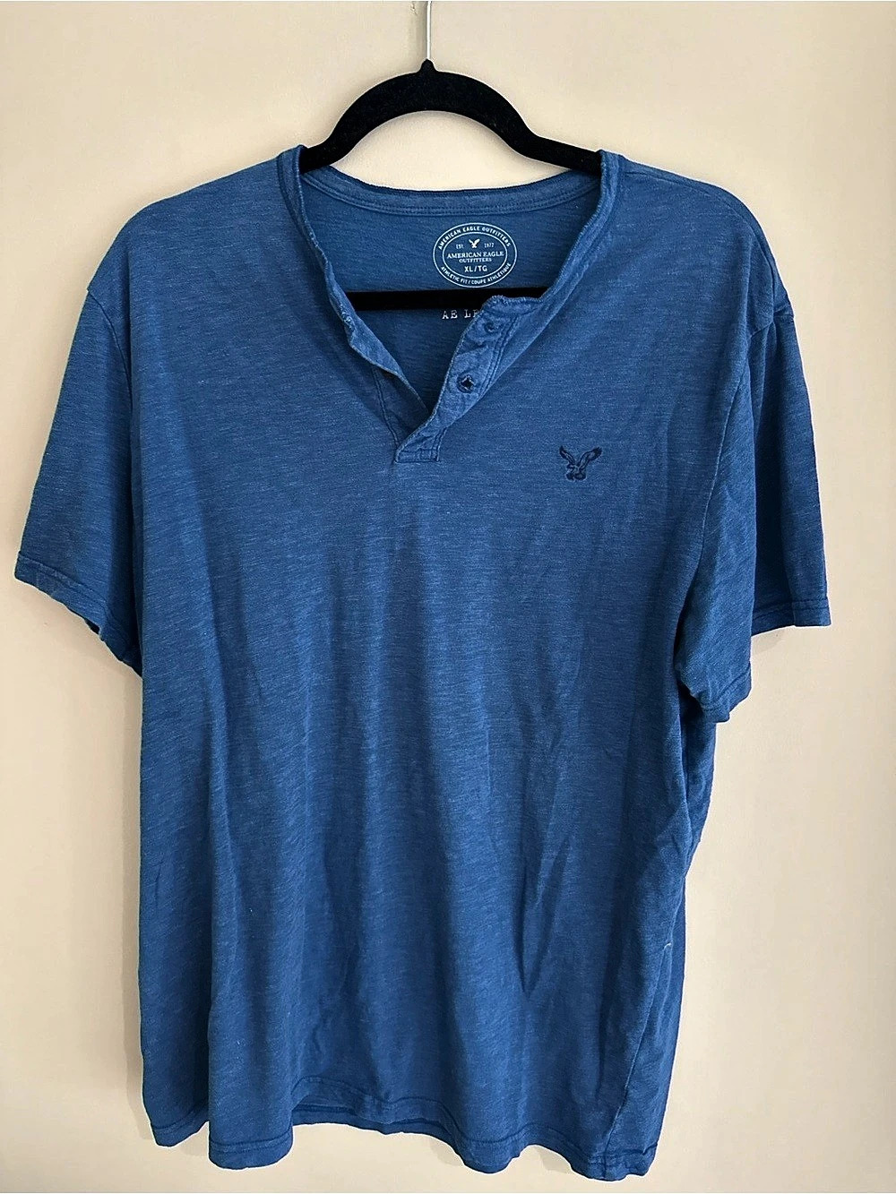 American Eagle Outfitters AE Legend Short Sleeve Henley T-Shirt Blue Short